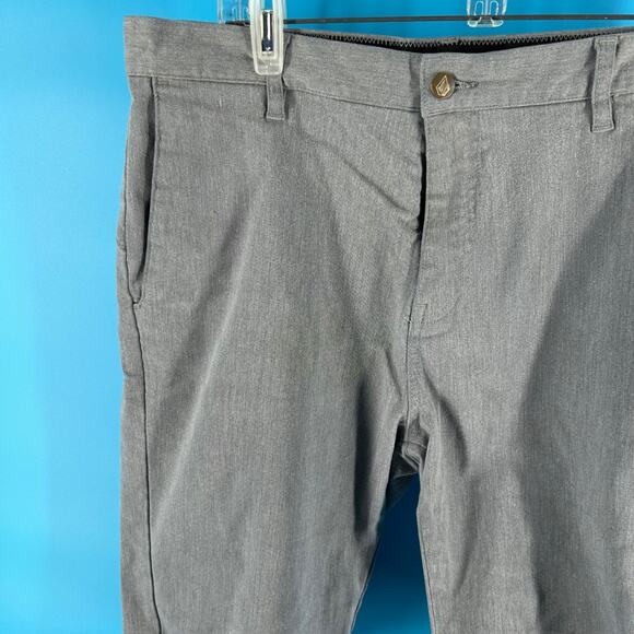 Volcom Shorts Men 32 Gray Chino Casual Streetwear Skate Everyday - Picture 5 of 12